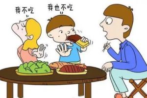 孩子总是挑食不好好吃饭，家长应该怎么做?