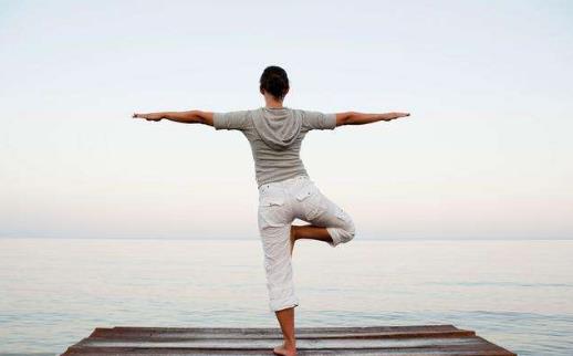 造成腰部肥胖的原因 消除腰部的赘肉堆积的方法插图3