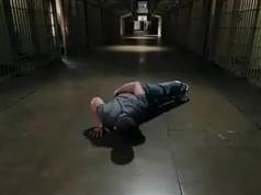 囚徒健身俯卧撑教程_花式俯卧撑教程_俯卧撑系列（配套中文字幕视频全集...